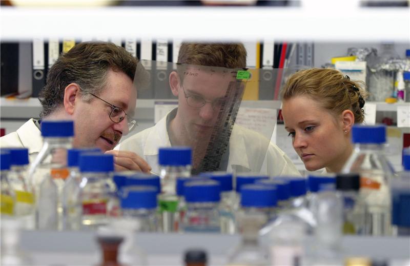 LIMES Institute at the University of Bonn Michael Hoch